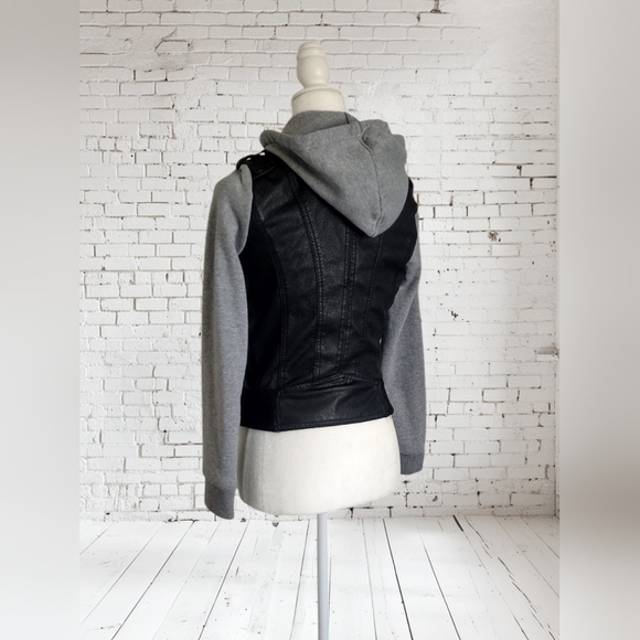 New Look Women's Black and Gray Hooded Jacket Size Small - Picture 5 of 5